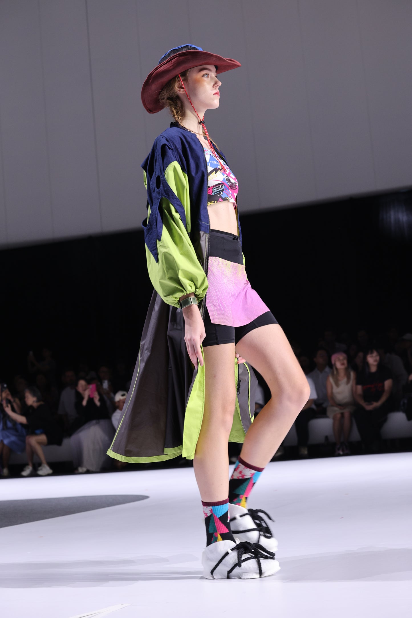 PULSY BOUNCY STAGE LONG JACKET