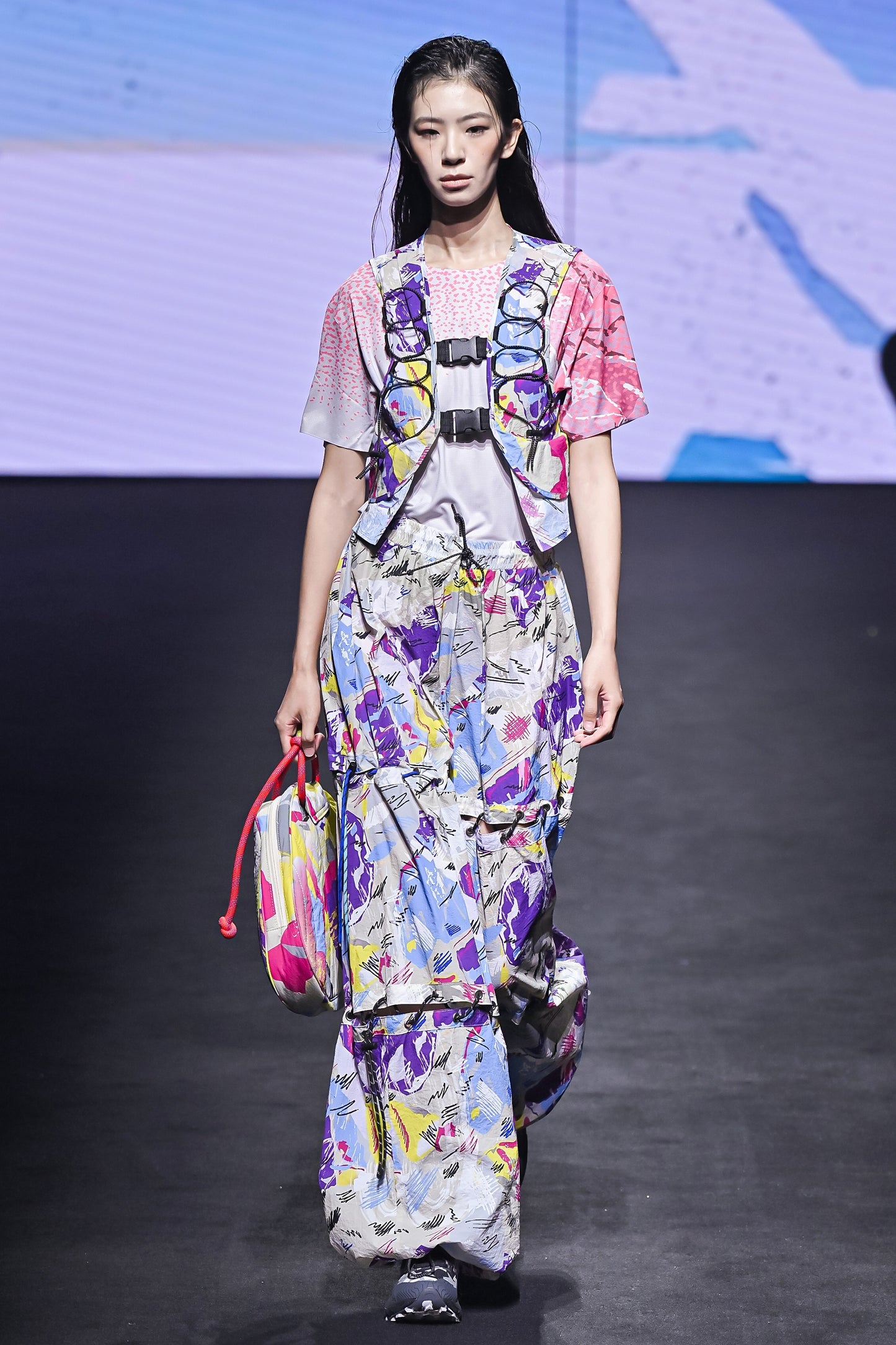 PARIS FASHION SHOW VEST