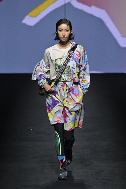 PARIS FASHION SHOW WIND BREAKER